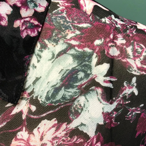 BCBG Generation Shirt‎ - Picture 5 of 7